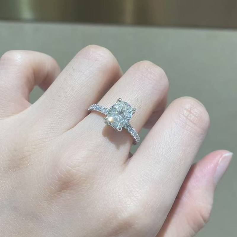 蛋形钻女戒S925银镀白金定制选款主石莫桑钻2.0ct/副石高碳钻